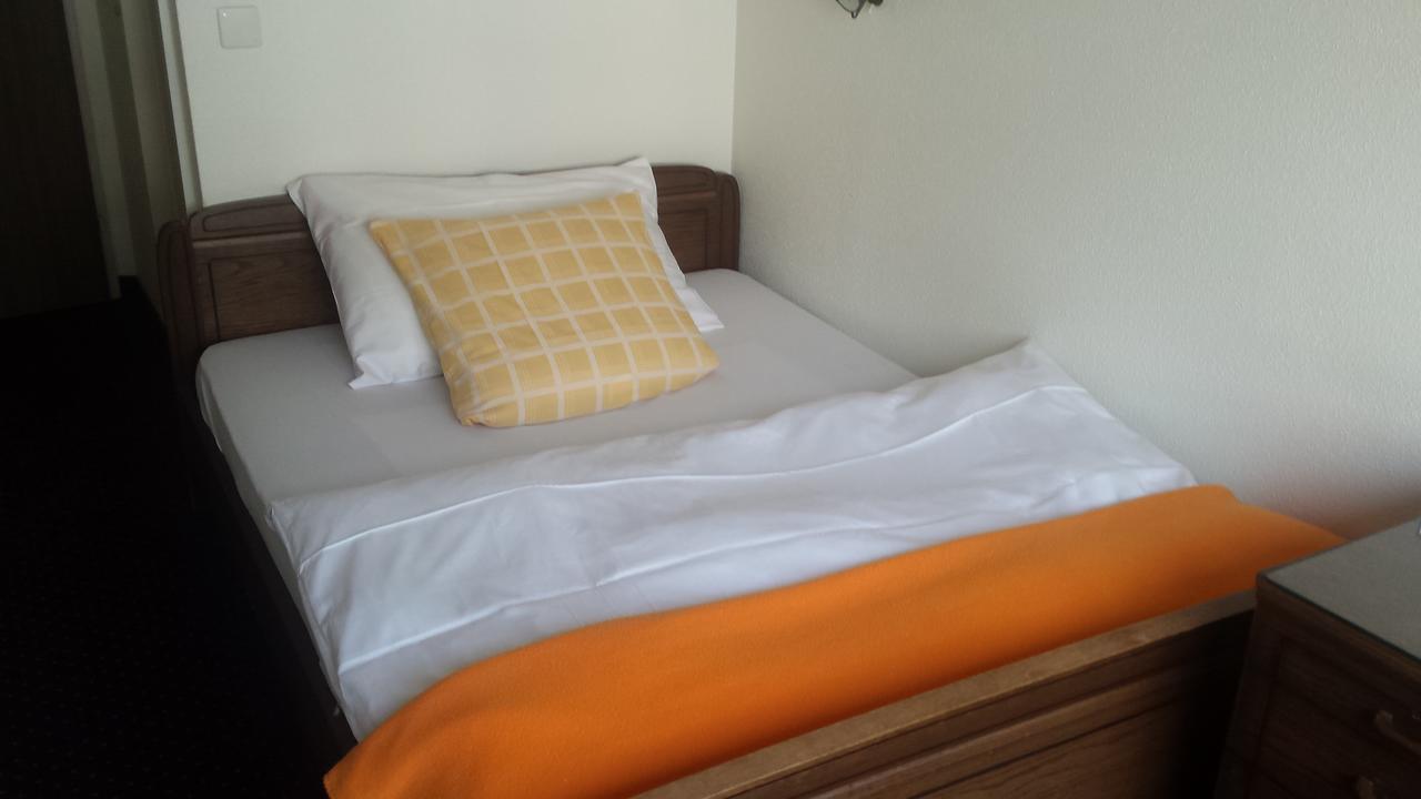 Hotel Restaurant Klosterli Pieterlen Dış mekan fotoğraf